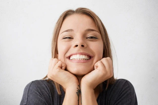 100% Adjustable Whitening Fake Invisible Holeless Braces - Image 3