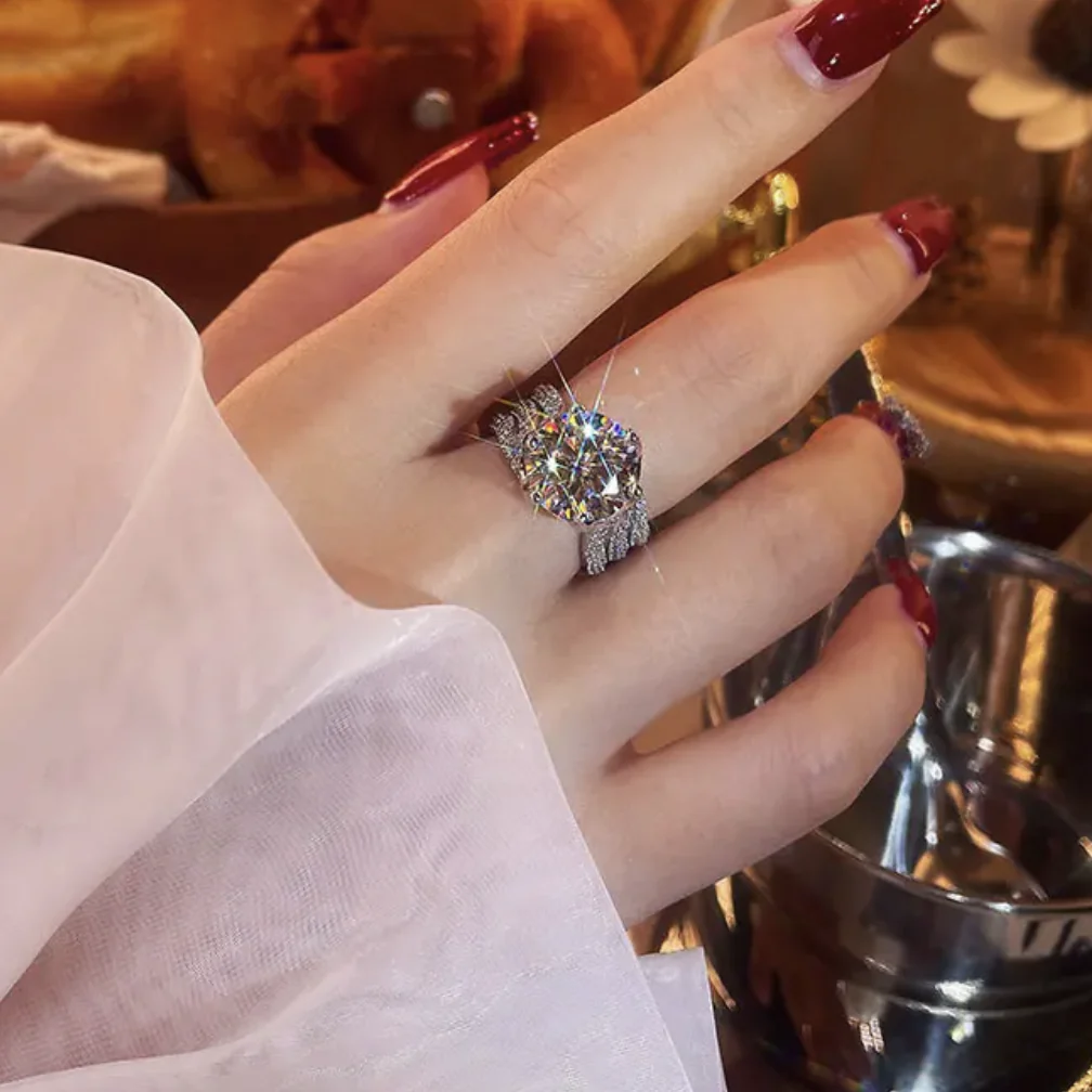 3-Carat Super Flash Moissanite Ring - Image 2