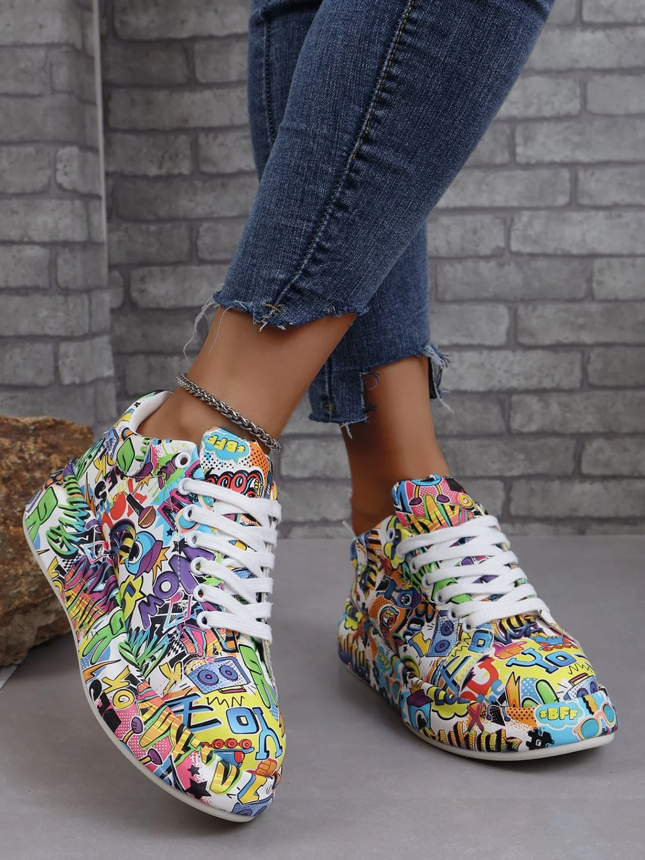 [36-43]Graffiti Platform Lace Up Shoes For Women Casual Walking Shoes - Image 4