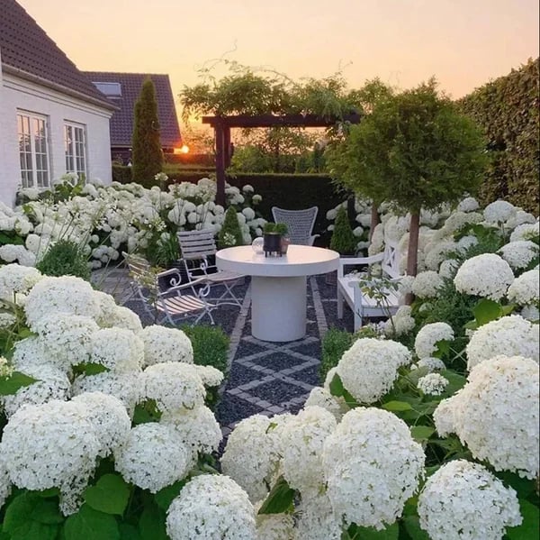 Outdoor Artificial Hydrangea Flowers - Image 4