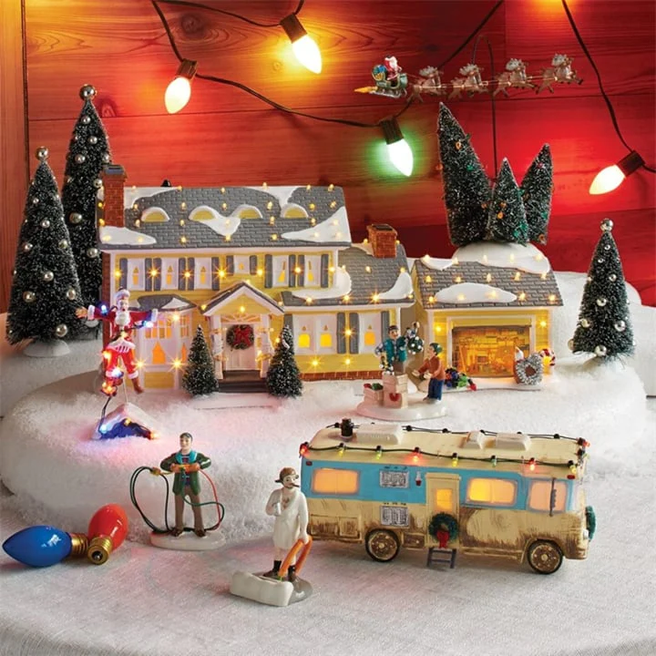 National Lampoon’s Christmas Vacation-Inspired Ceramic Village - Image 3