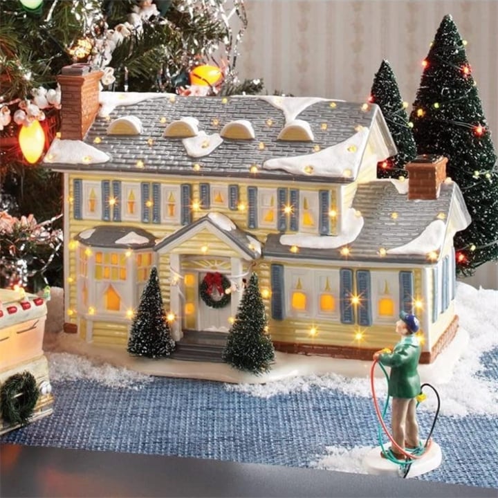 National Lampoon’s Christmas Vacation-Inspired Ceramic Village - Image 6