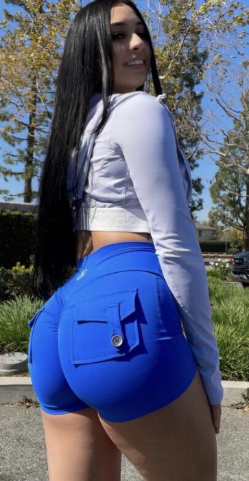 Butt Lifting Pocketed Shorts - Image 15