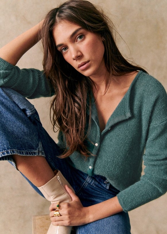 Button Super Soft Kint Cardigan - Image 15