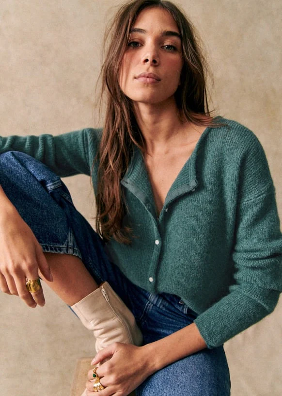 Button Super Soft Kint Cardigan - Image 17
