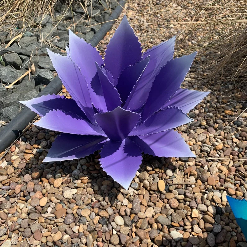 Decorative  metal plant agave  - Garden Art - Image 7