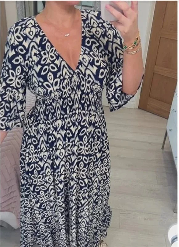 V-neck floral dress - Image 3