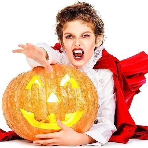 Retractable Vampire Fangs - Image 10