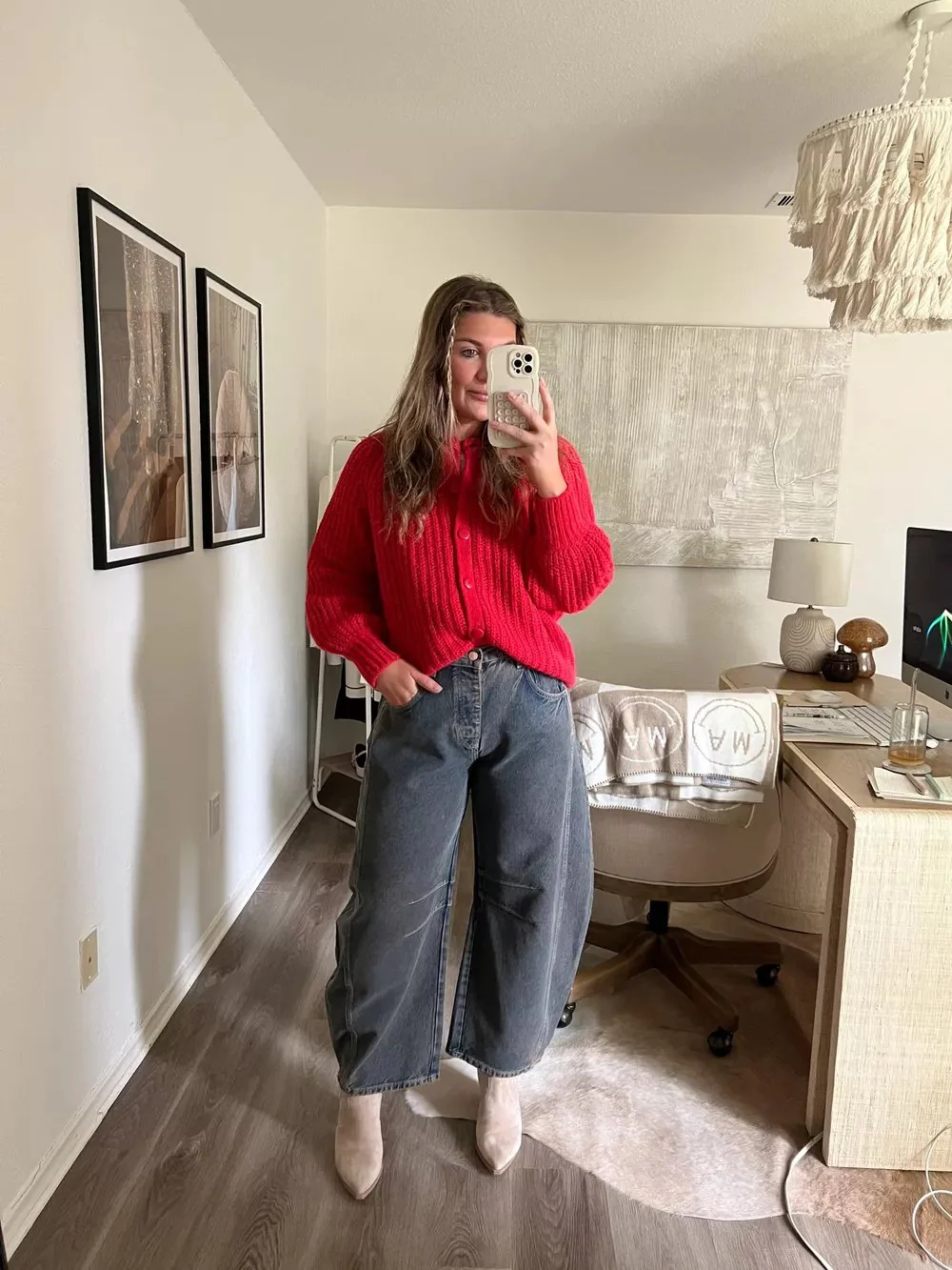 Casual And Trendy Mid-Rise Tube Jeans - Image 13