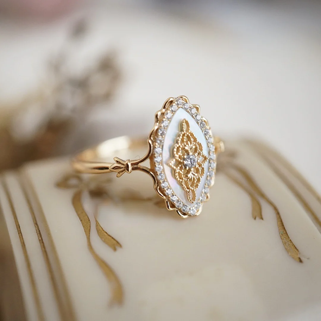 Natural Illusion White Shell Hollow Lace S925 Silver Gold Plated Vintage Ring - Image 3