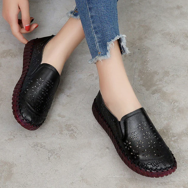 Comfortable Soft Bottom Breathable Non-Slip Engraved Retro Ladies Leather Shoes - Image 10