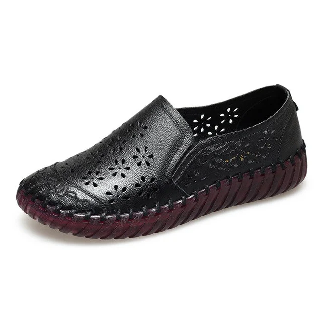 Comfortable Soft Bottom Breathable Non-Slip Engraved Retro Ladies Leather Shoes - Image 6