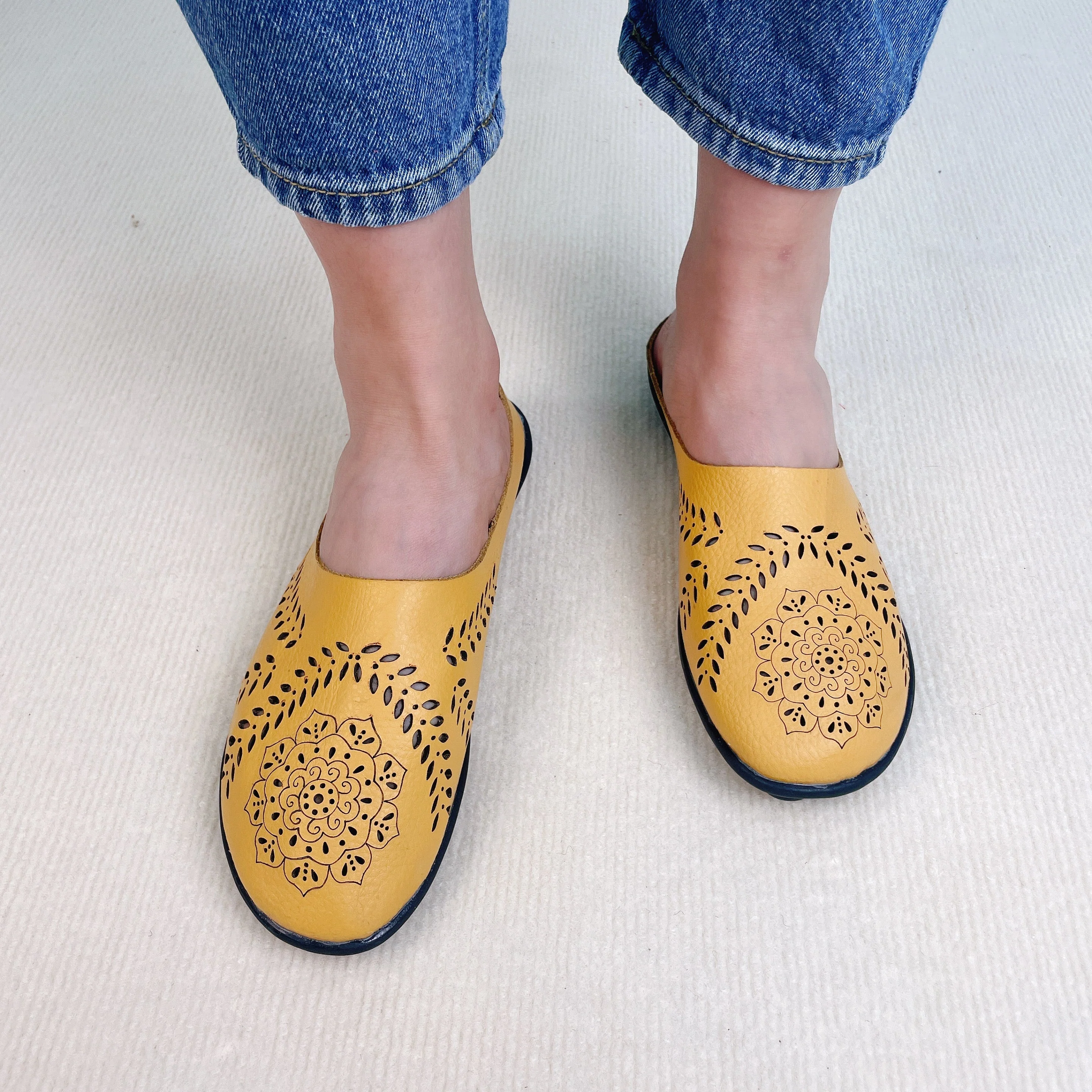 Casual All-match Hollow Slippers - Image 13