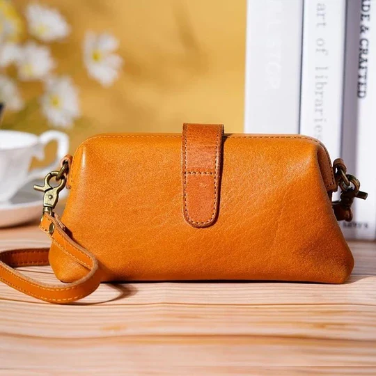 Real Leather Retro Handmade Bag - Image 6