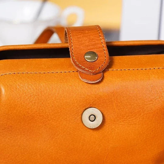 Real Leather Retro Handmade Bag - Image 9