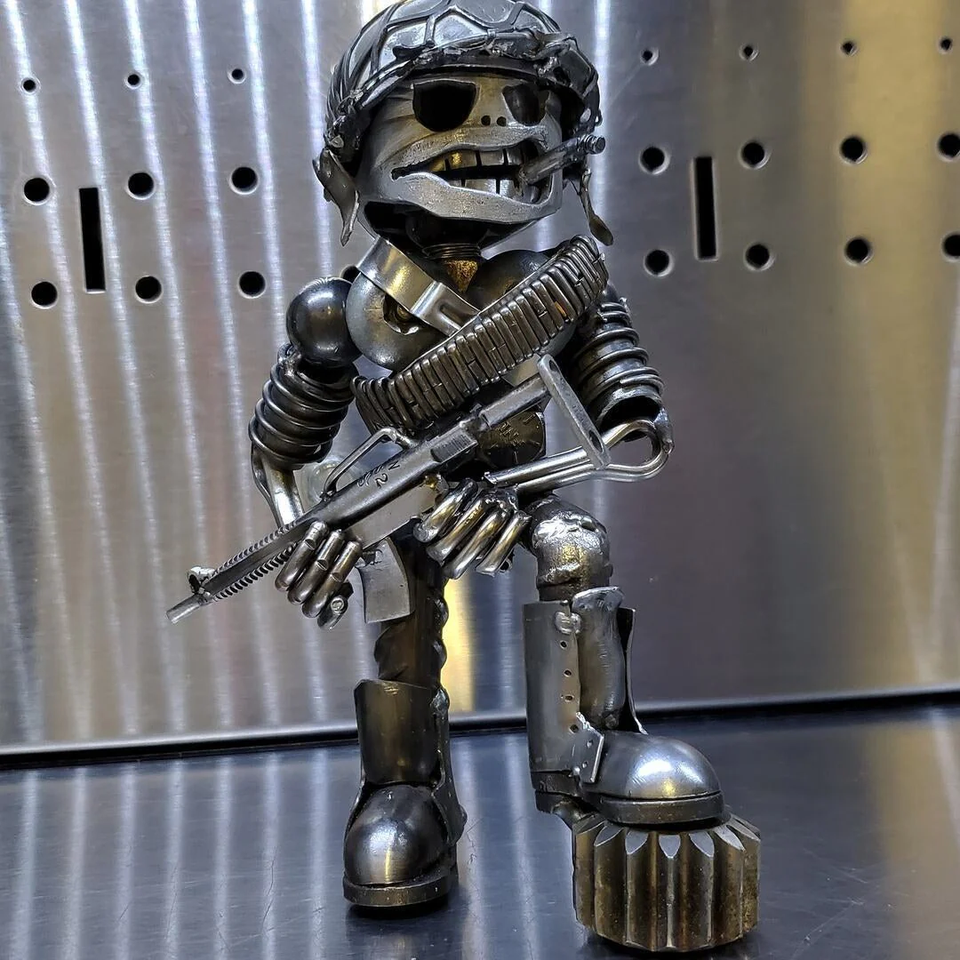 Recycling/Scrap Metal Standing Warrior Sculpture 🤖 Handmade-Piston Man - Image 2