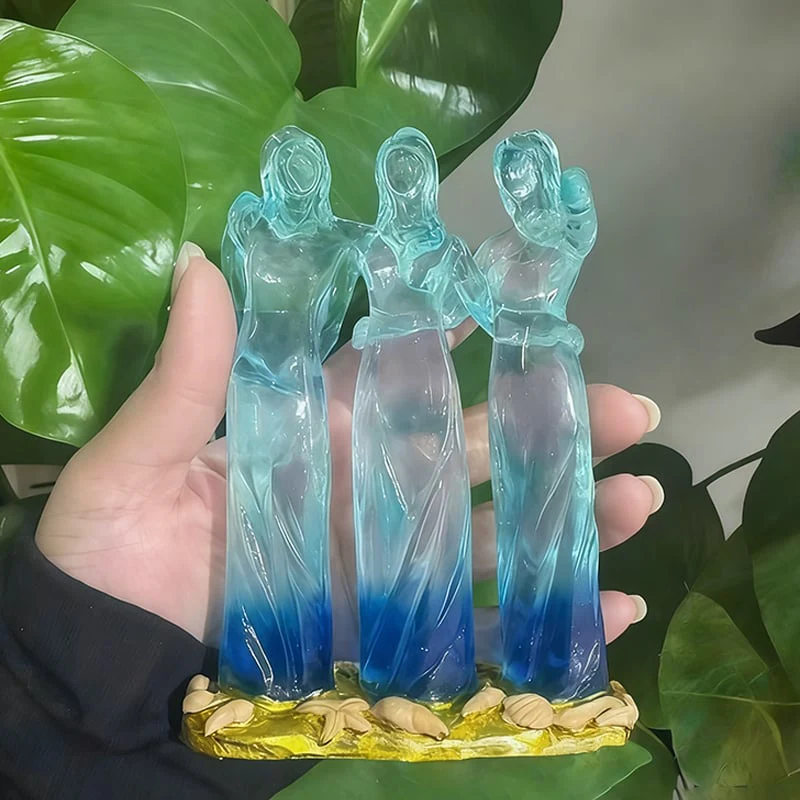 👩🏻🤝👩🏻Sisters By My Side, Celebrates Friendships Three Sisters Sculpture - Image 2