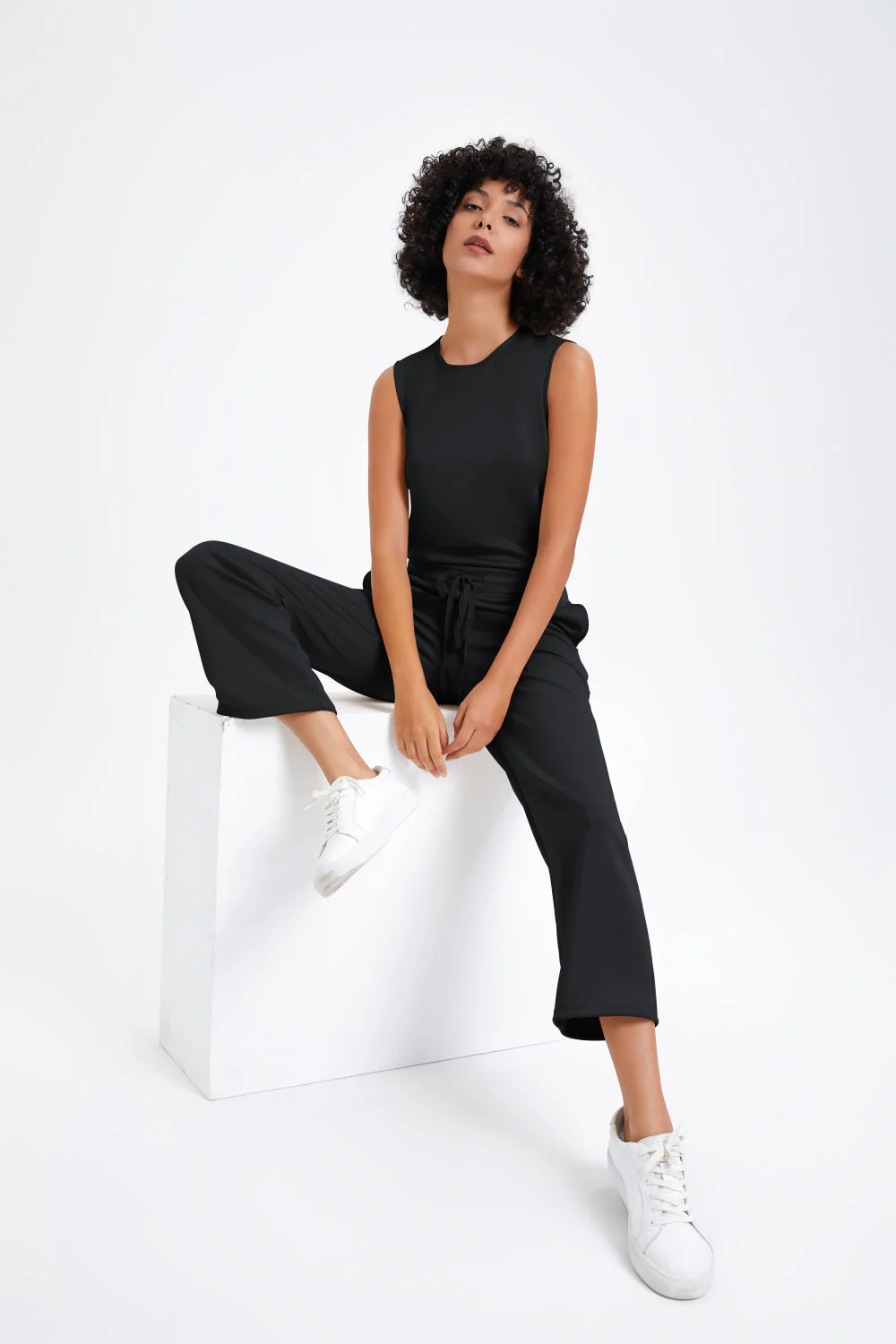 Slim Casual Women's Sleeveless Solid Color V-Neck Trousers Jumpsuit - Image 11