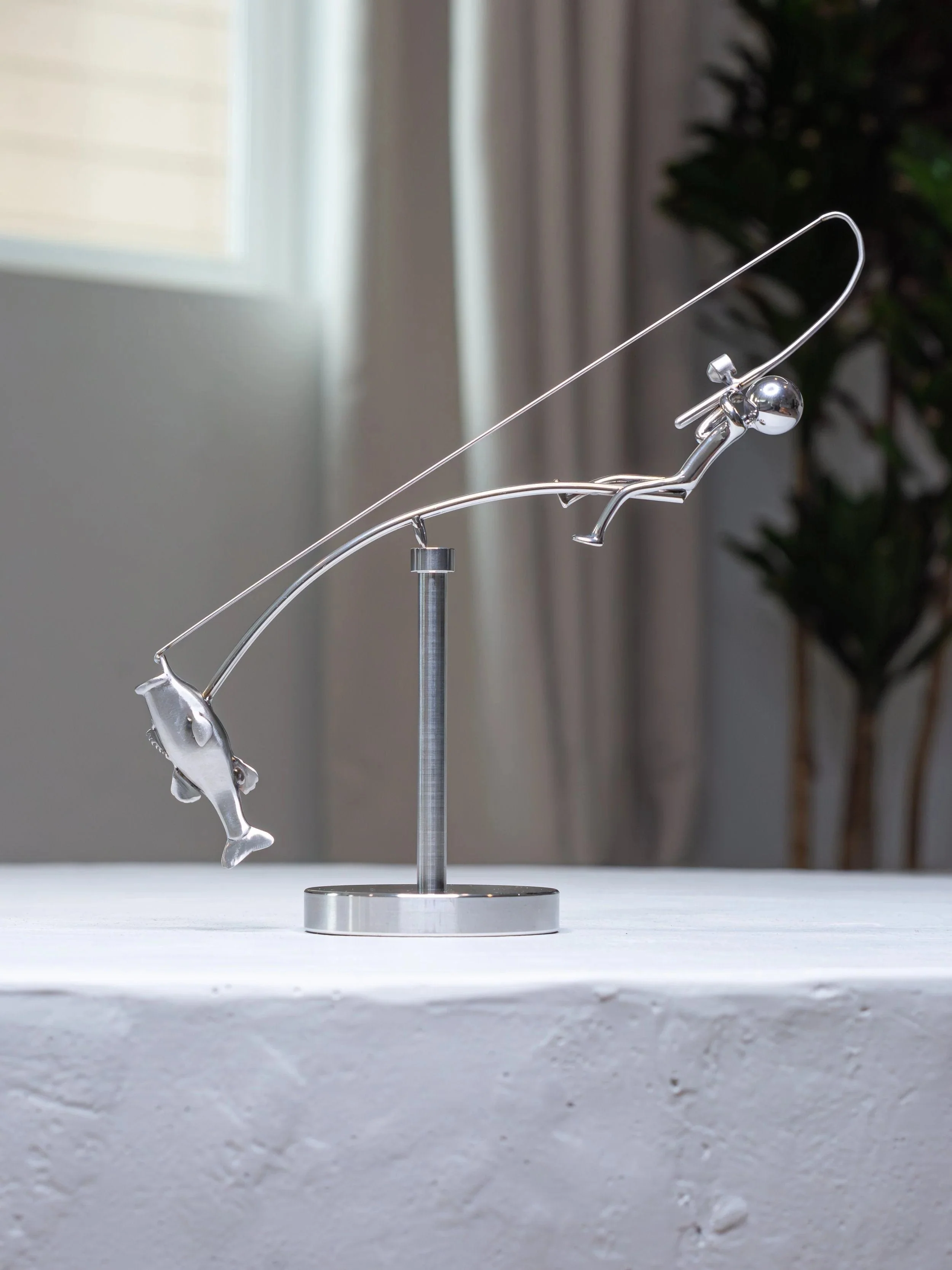 🎣The Fisherman & Biker Balancing Sculpture - Image 6