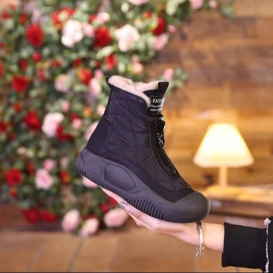 Padded Boots Made From Thickened Leather - Image 6
