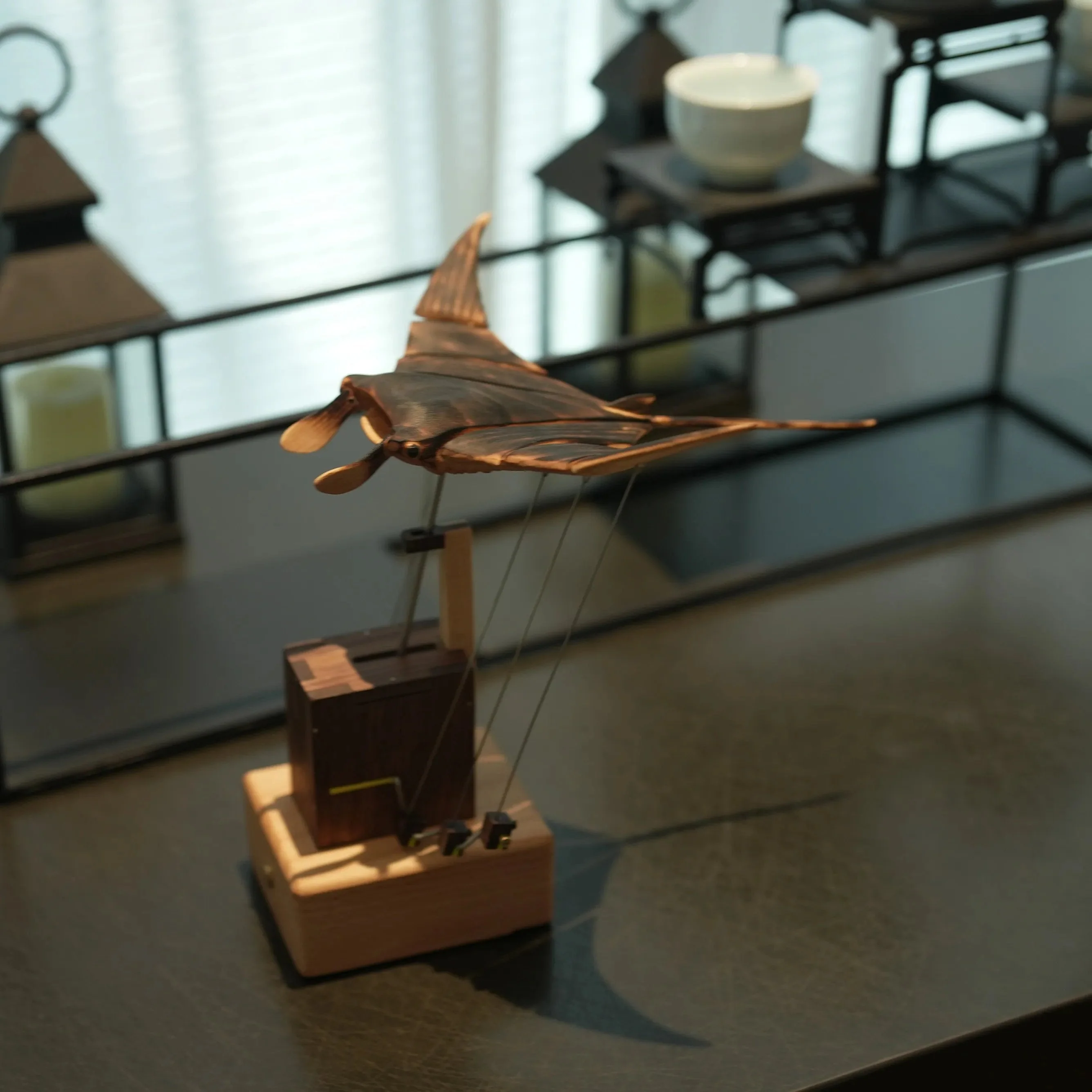 Upgraded Version Handmade Wooden Electric Bionic Manta Ray Ornament - Image 6