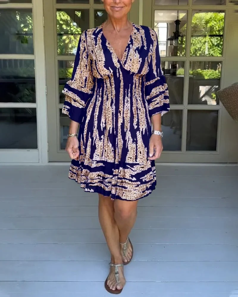 V neck three quarter sleeve dress - Image 7