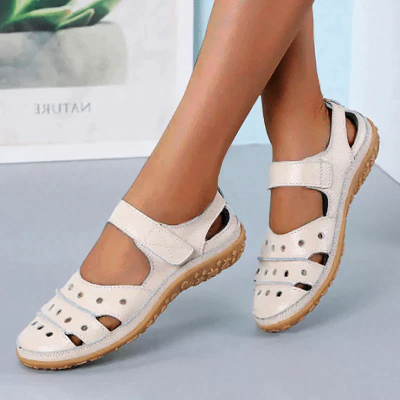 Women's Hollow Hook Flat Sandals - Image 3